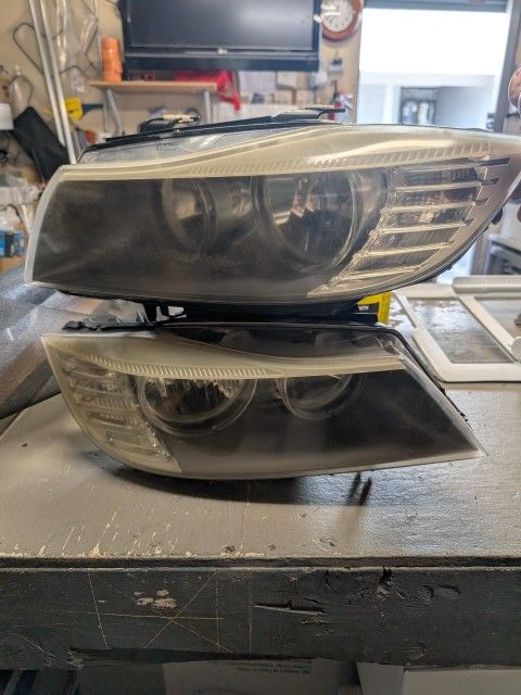 Bmw E90/E91 OEM Headlights