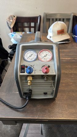 Commercial refrigerant recovery equipment Commercial refrigerant recovery equipment