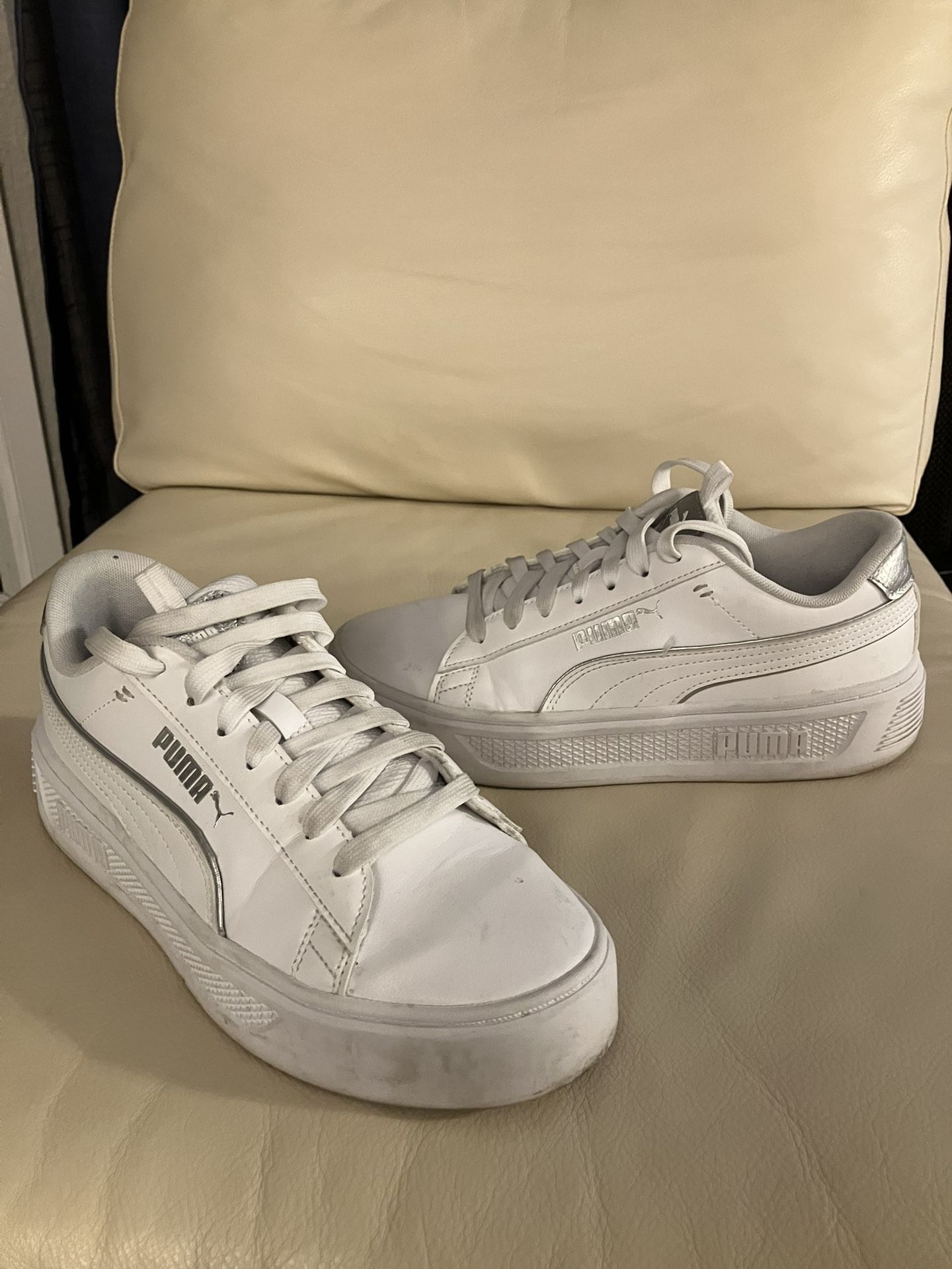 Women’s Leather Puma Tennis Shoes