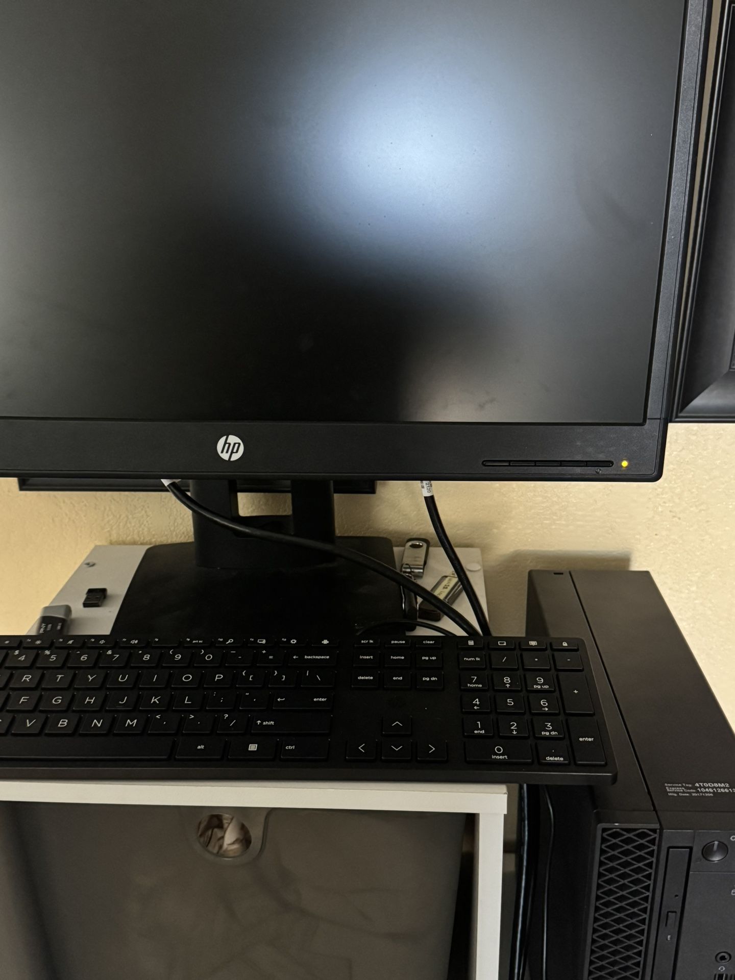 $80 OBO Dell Optiplex 7050 i7, Desktop Computer With 22” Monitor. Local Pickup Only. Cash Only