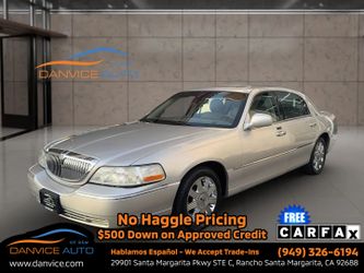2003 Lincoln Town Car