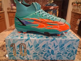 Womens size 12 soccer cleats