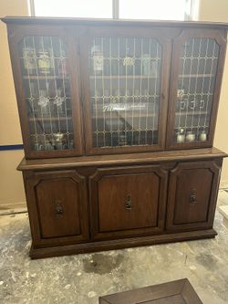 Beautiful Antique China Hutch