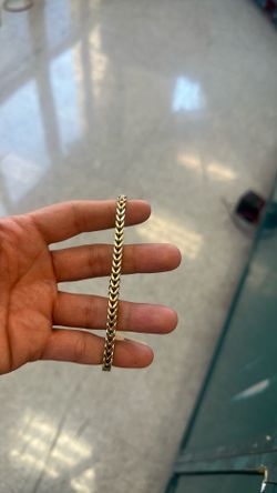 Bracelet
