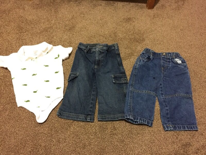 Boy jeans and onesie (18 month)