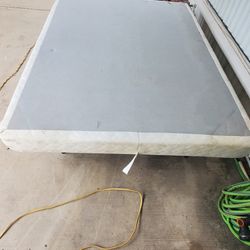 Queen Sleep Number Bed With Adjustable Base And All Accessories 