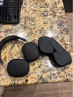 Apple pro max headphones