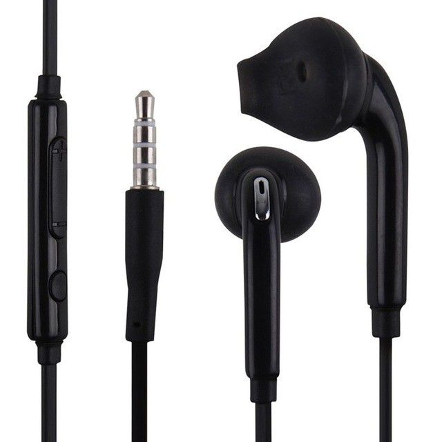 Samsung Galaxy black headphones/earbuds