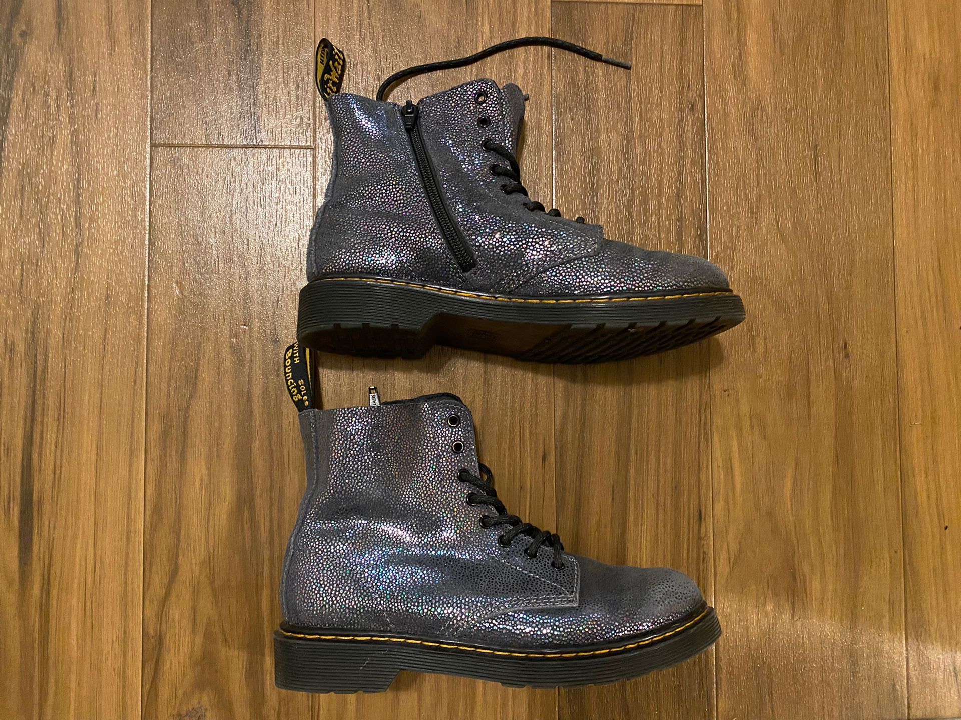 Doc Dr Martens Ladies 5