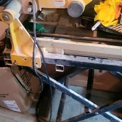 Felker Master Pro Tile Saw.. Works Great Needs a Alignment tune up ..Needs New Home
