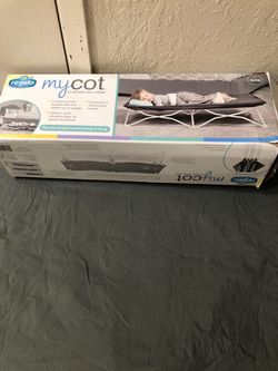 regalo Mycot  Portable Toddler Bed