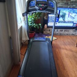 Horizon T101 TREADMILL
