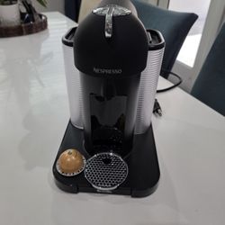 Nespresso Vertuo Black Slightly Used