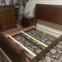 Free Delivery Full-size Sleigh Bed 