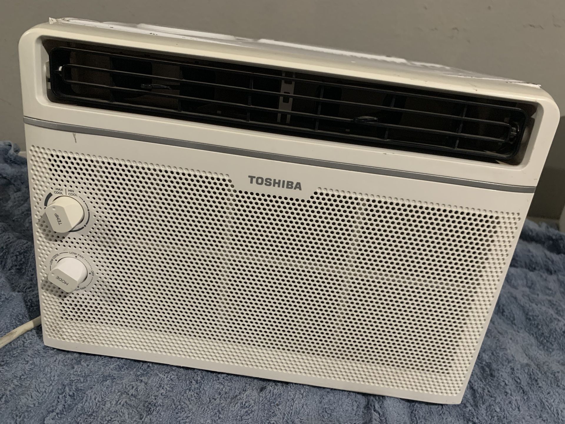 Window AC Unit 