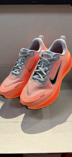 NIKE VOMERO PLUS ZOOMX “HYPER ORANGE”