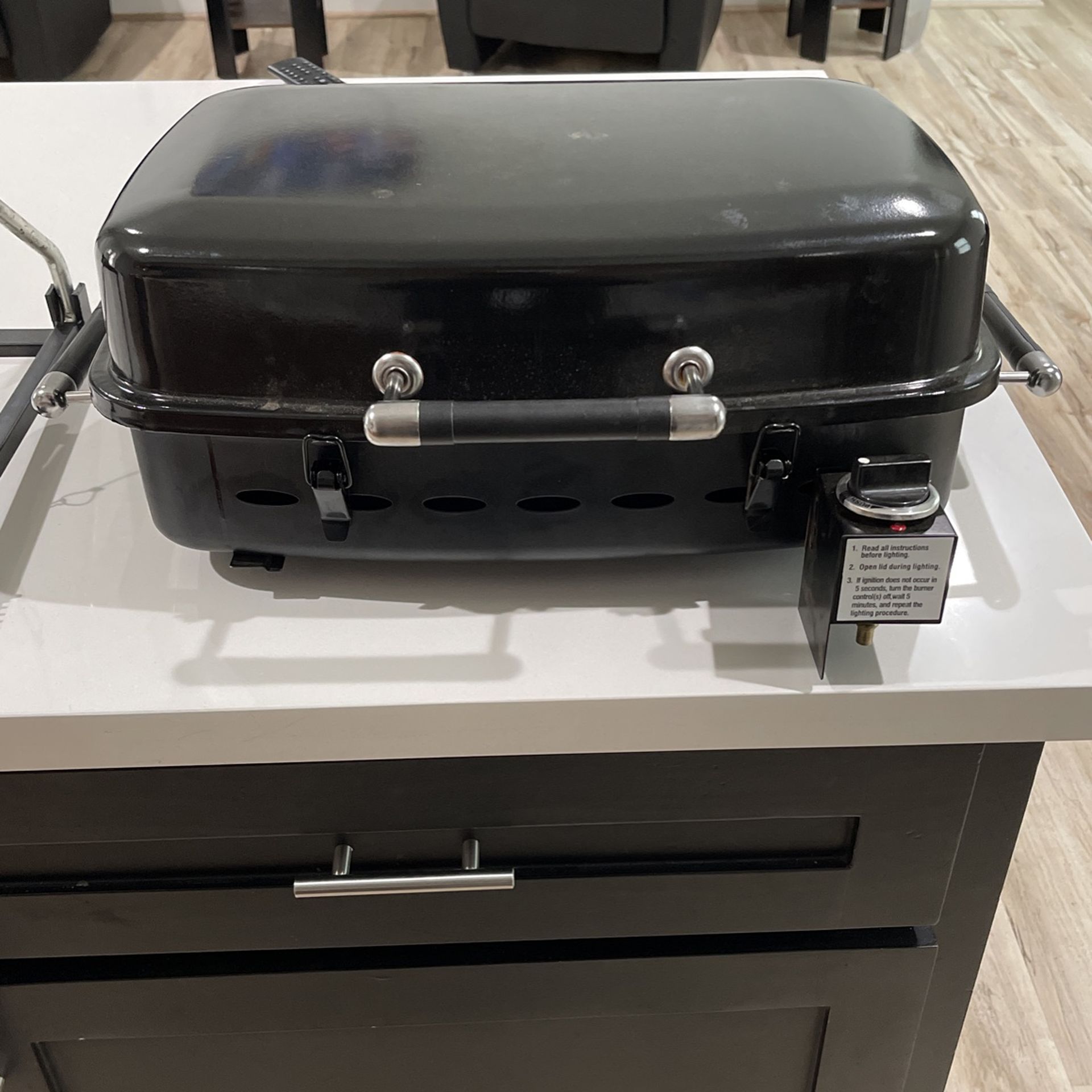 Vakantie tempo Rood Gas / BBQ PITT with Carrying Bar & Hoes for Sale in Houston, TX - OfferUp