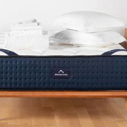 Dream Cloud 14" Cal- King  Mattress - Luxury Hybrid Gel Memory Foam
