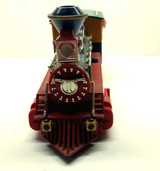 Starbucks Holiday Collectible 2003 Express Train Engine Lights Up Tested Battery