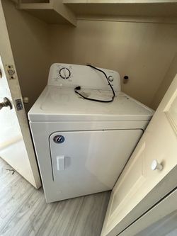 Amana White Electric Dryer and washer