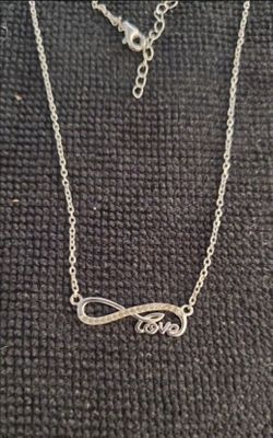 New  infinity pendant necklace Sterling Silver 925