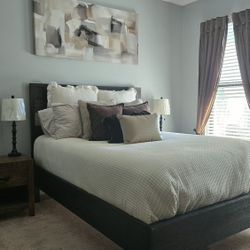 Queen Bed Set 