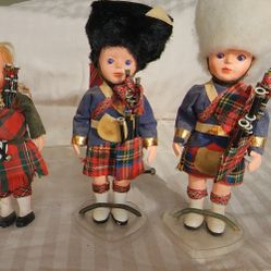 Scottish Boy Pipers