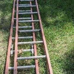 30 Ft Fiberglass Ladder