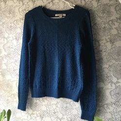 Women Knit Sweaters