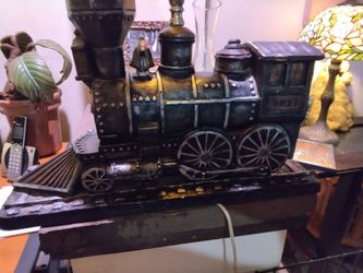 Locamotive lamp