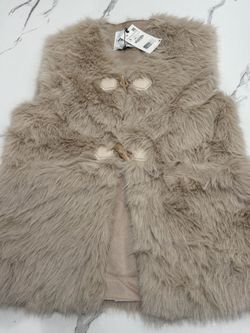 Zara Faux Fur Vest with Toggle Closures