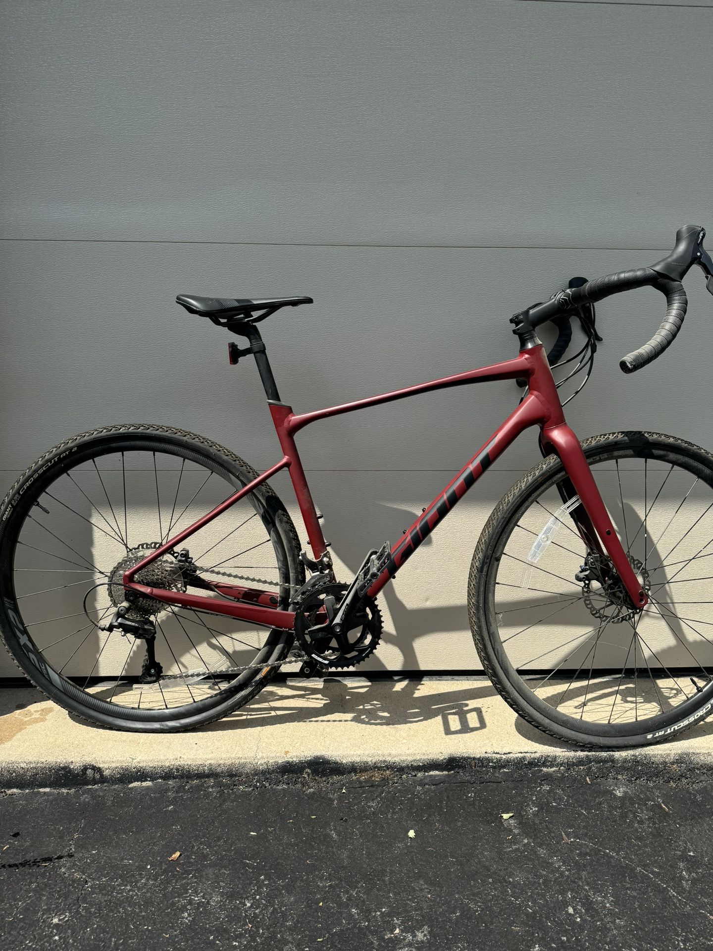 Giant Revolt 2 road bike 2020