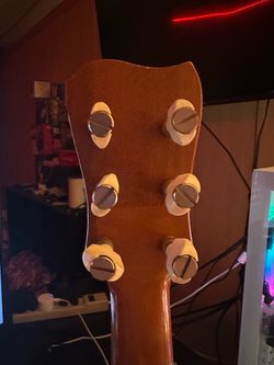 Maui music tenor