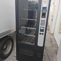 Snack Vending Machine 