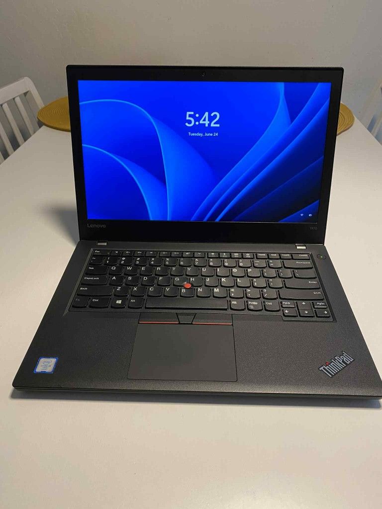 LENOVO THINKPAD T470 W10DG 14.0" laptop computer
FHD I5-6200U
256GB SSD
8GB Ram
Windows 11 pro. Microsoft office installed. Nothing wrong. ** NO T