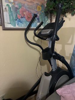 Elliptical Trainer Machine