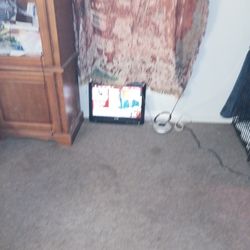 20 Inch Toshiba TV With Antenna 