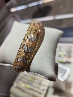 14kt Bangle Bracelet Brazalete