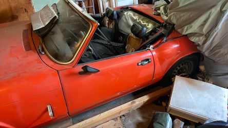 Red Classic Convertible Sports Car Project