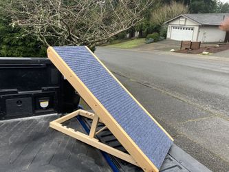 Pet Dog Lightweight Adjustable Ramp Stairs up to 24” High House Home Couch Bed Folding like New 