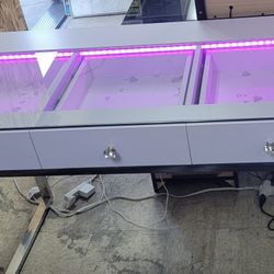 New Vanity Desk With Lights Sample Floor Only $400