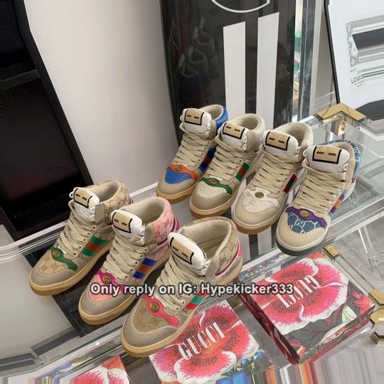 Gucci Screener in Gold Sneaker In stock