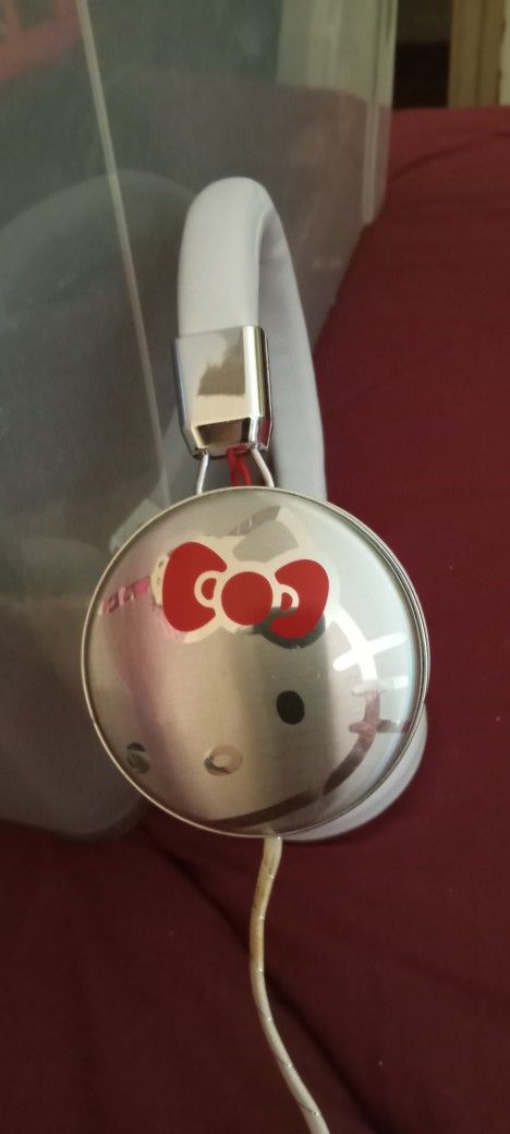 Hello Kitty Headphones For Sale