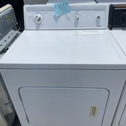 Kenmore Clothes Dryer White . Warehouse pricing.   Warranty  . Delivery Available . 2522 Market st. 33901