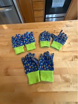 Kids garden gloves three sets