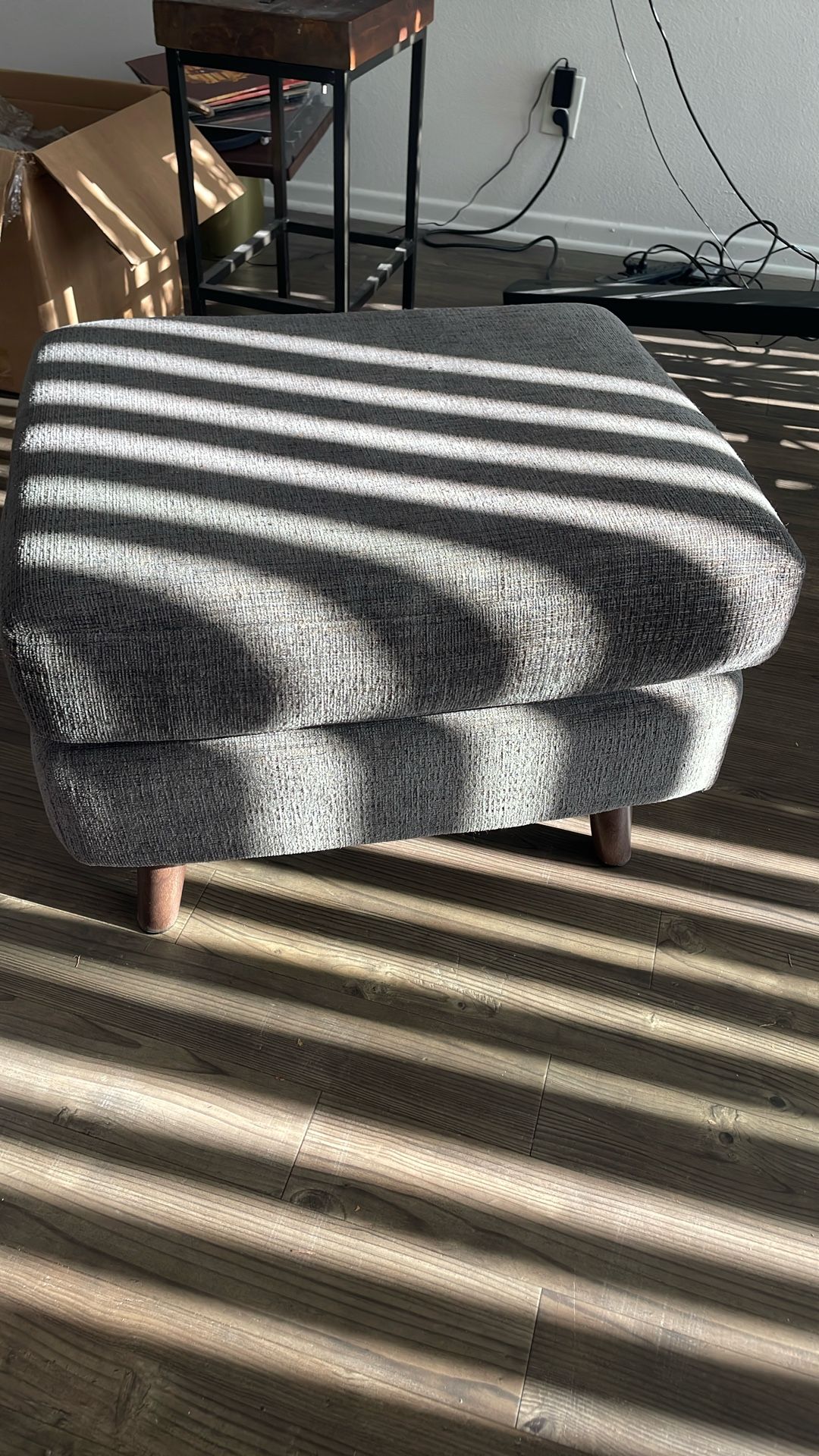 Free Ottoman