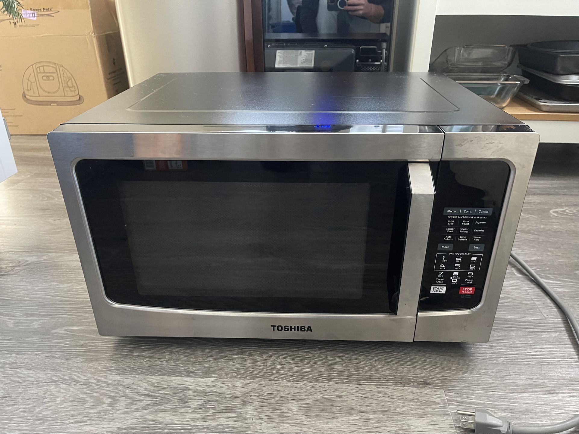 Toshiba Microwave & Convection Oven