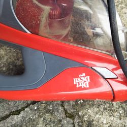 Dirt Devil Vacuum 