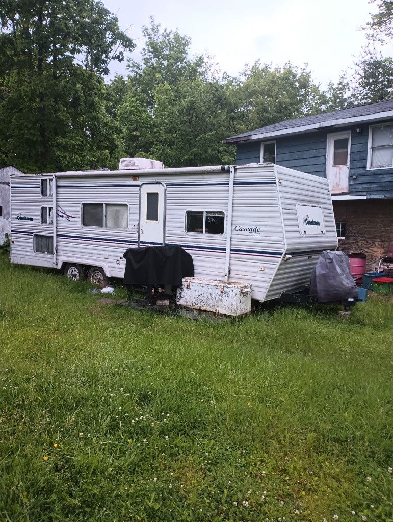 Coachman Cascade 26 Feet