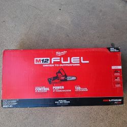 Milwaukee M12 Fuel 12v Lithium-ion Brushless Cordless 6in Hatchet Pruning Saw Kit 